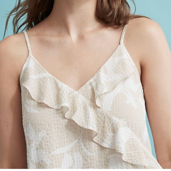 RW & Co, Sleeveless V-Neck Blouse, size:small, Colour: French Oak Floral - Picture 1 of 3